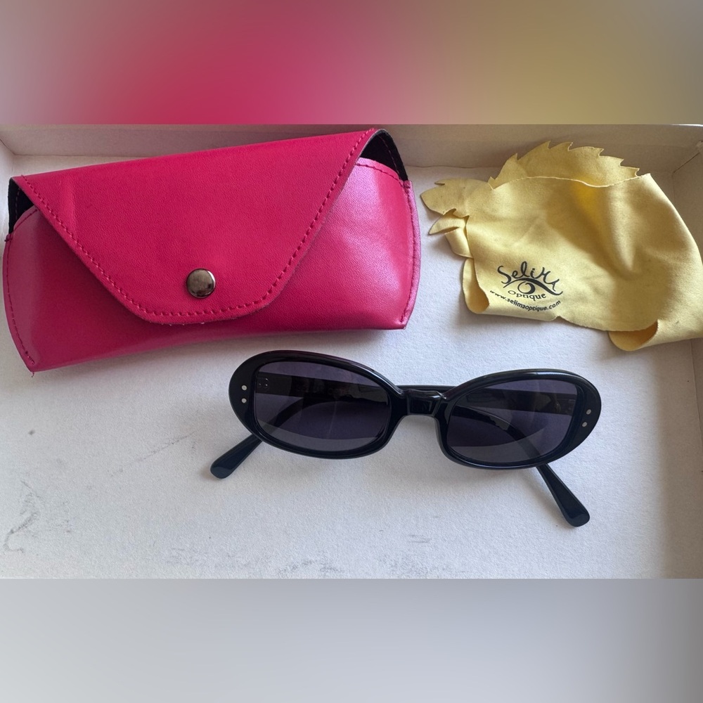 Selima Optique Carolyn Bessette Kennedy black Oval 90s Carolyn Sunglasses - Picture 2 of 13